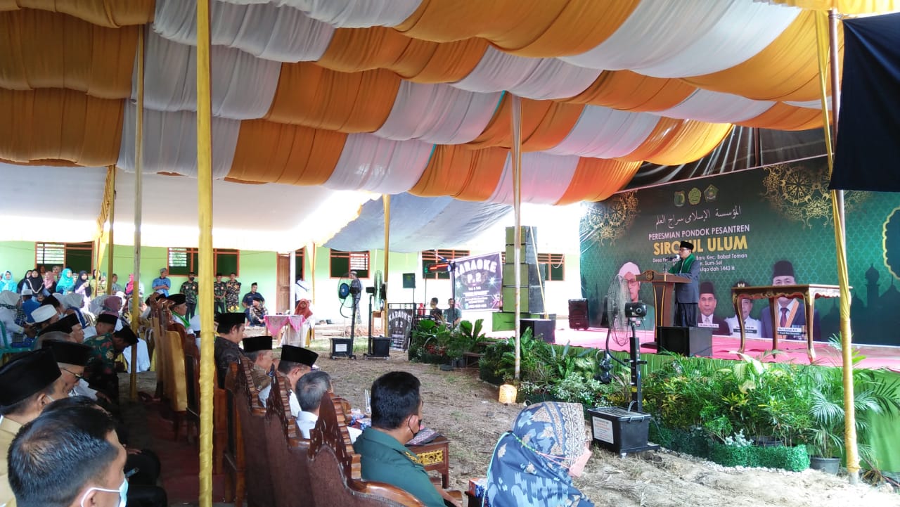 KH. M. Jazuli Menghadiri Peresmian PP Sirojul Ulum Babat Toman