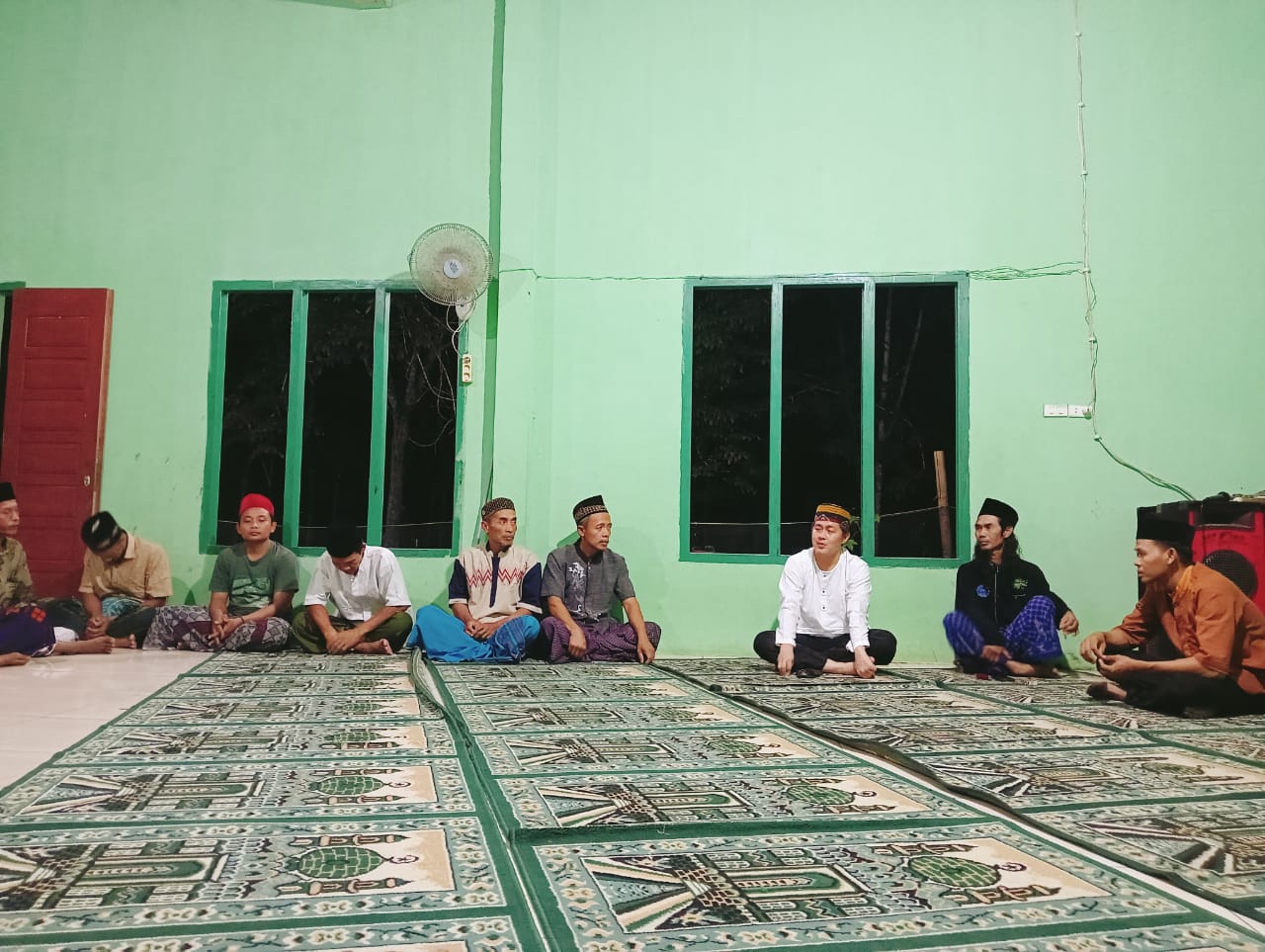 Camat Babat Toman Bersilaturahim "Sholat Berjama'ah"