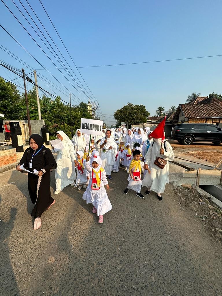 700 Murid TK diwilayah Babat Toman Mengikuti Kegiatan Manasik Haji 700 Murid TK diwilayah Babat Toman Mengikuti Kegiatan Manasik Haji