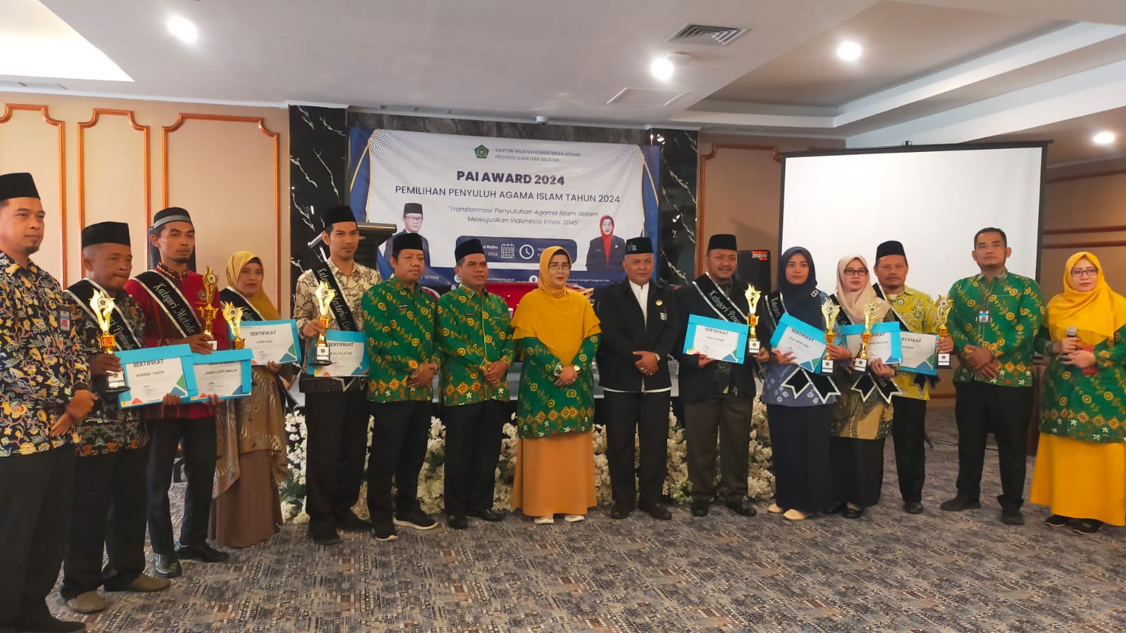 Siti Muhajirotin Nominator terbaik pada kategori Pendampingan Kelompok Rentan Penyuluh Award Sumsel 2024 Siti Muhajirotin Nominator terbaik pada kategori Pendampingan Kelompok Rentan Penyuluh Award Sumsel 2024