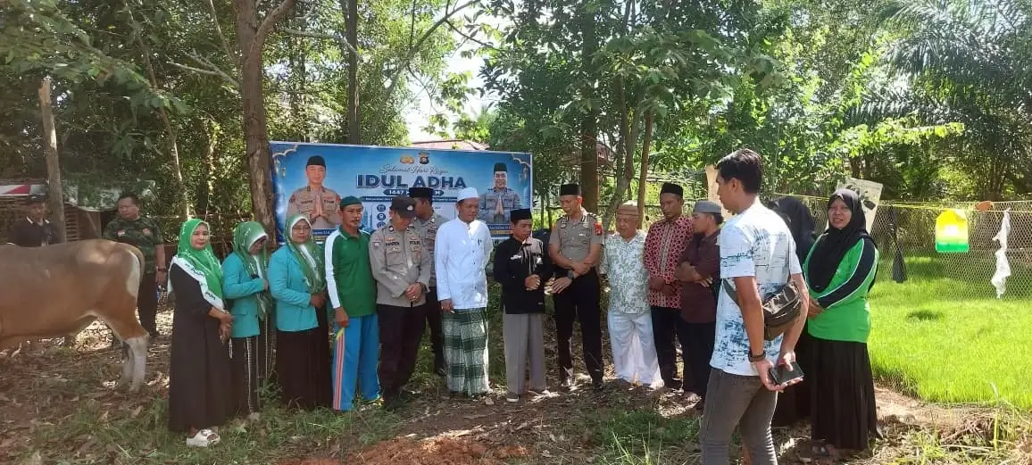 Bantuan Sapi Dari Polda, Diterima Langsung Oleh Rais Syuriyah PCNU Muba